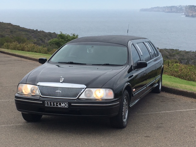 Stretch Limo Front